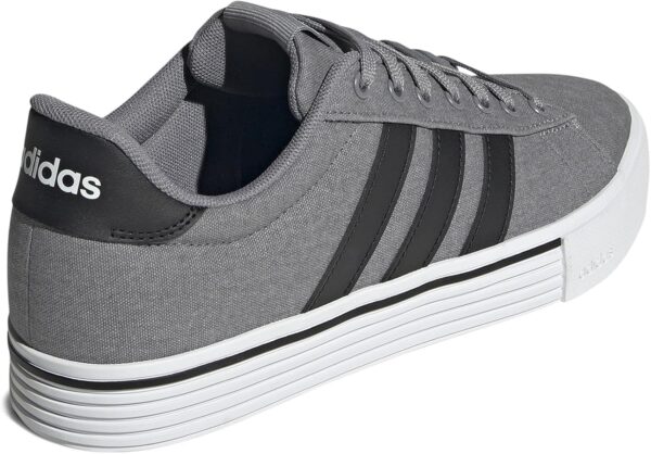 adidas Men's Daily 4.0 Sneaker