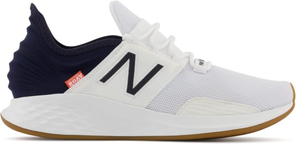 New Balance Men's Fresh Foam Roav V1 Sneaker