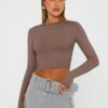 Trendy Queen Womens Long Sleeve Crop Tops Basic Slim Fitted Shirts Fashion 2025 Going Out Y2k Tops Teen Girl Clothes