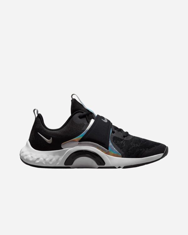 NIKE Women's Sneaker