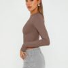 Trendy Queen Womens Long Sleeve Crop Tops Basic Slim Fitted Shirts Fashion 2025 Going Out Y2k Tops Teen Girl Clothes