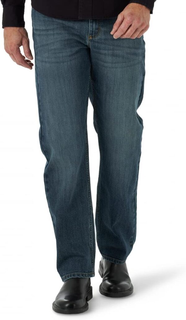 Wrangler Men's Free to Stretch Relaxed Fit Jeans