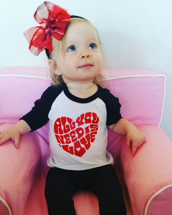 Toddler Boys Girls Valentine Shirts Raglan Long Sleeve Tees Kids Love Heart Truck Graphic Tops 2-7 Years