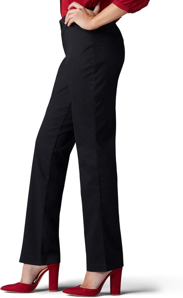 Lee Women's Wrinkle Free Relaxed Fit Straight Leg Pant