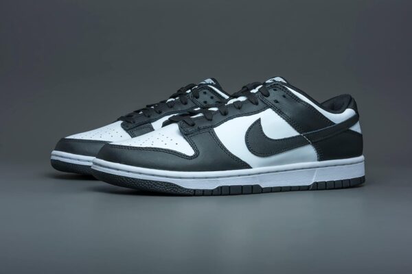 Nike Dunk Low Mens Sneakers