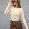 Trendy Queen Women's Boat Neck Tops Long Sleeve Shirts Casual Fitted Tee Shirts Solid Color Fall Basic Clothes