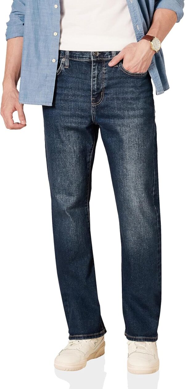 Amazon Essentials Men's Straight-Fit Stretch Jean