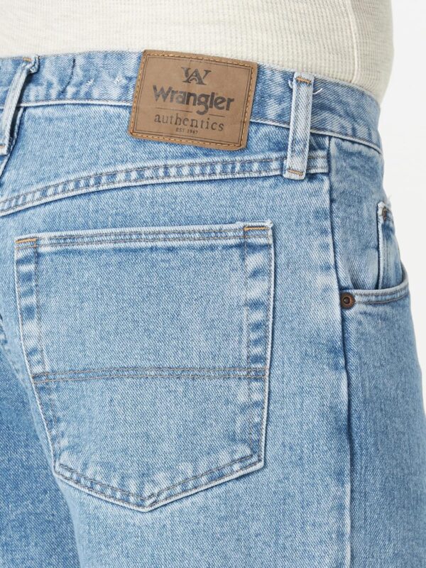 Wrangler Authentics Men's Classic 5-Pocket Relaxed Fit Cotton Jean